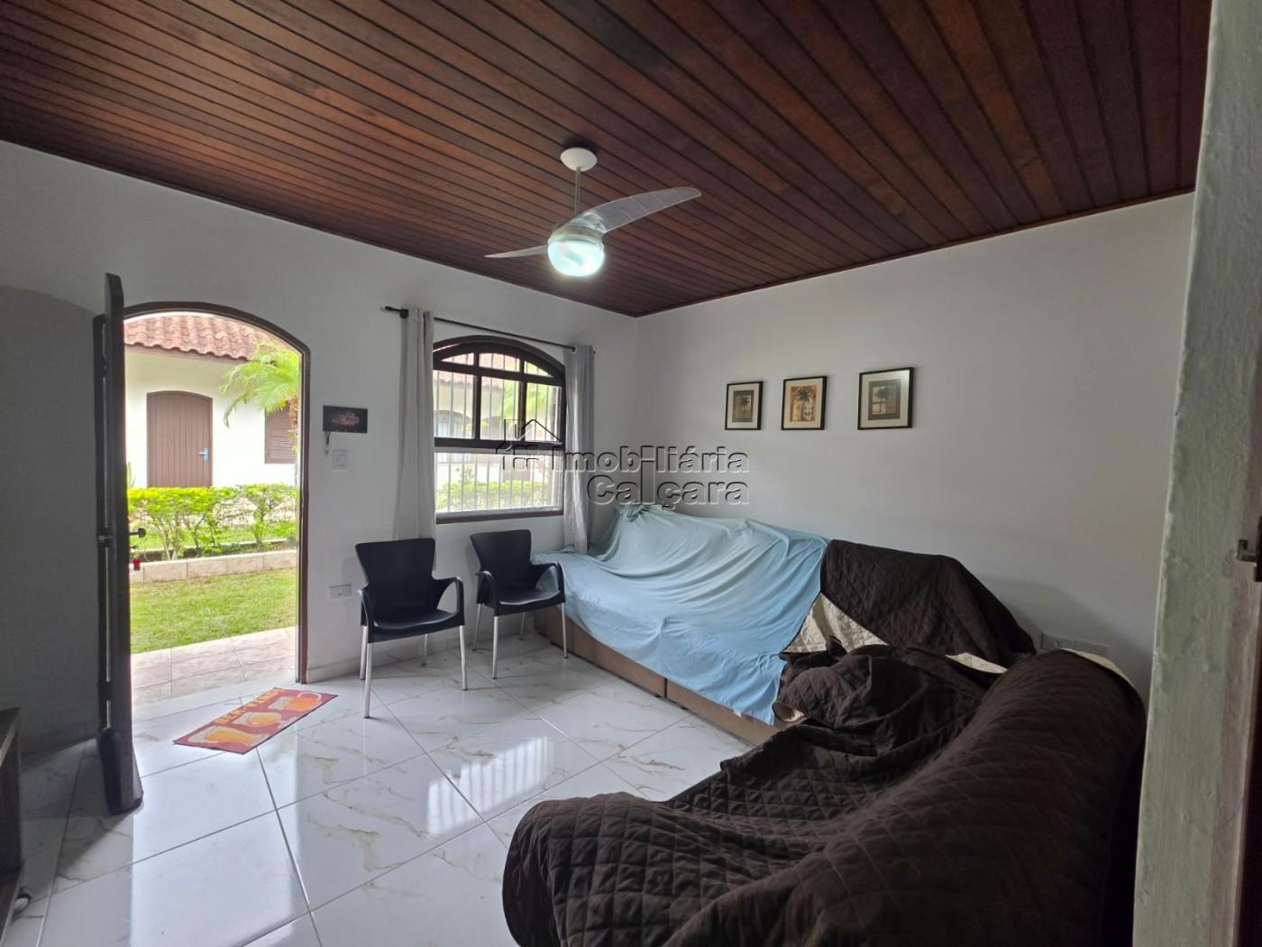 Casa em Condom�nio